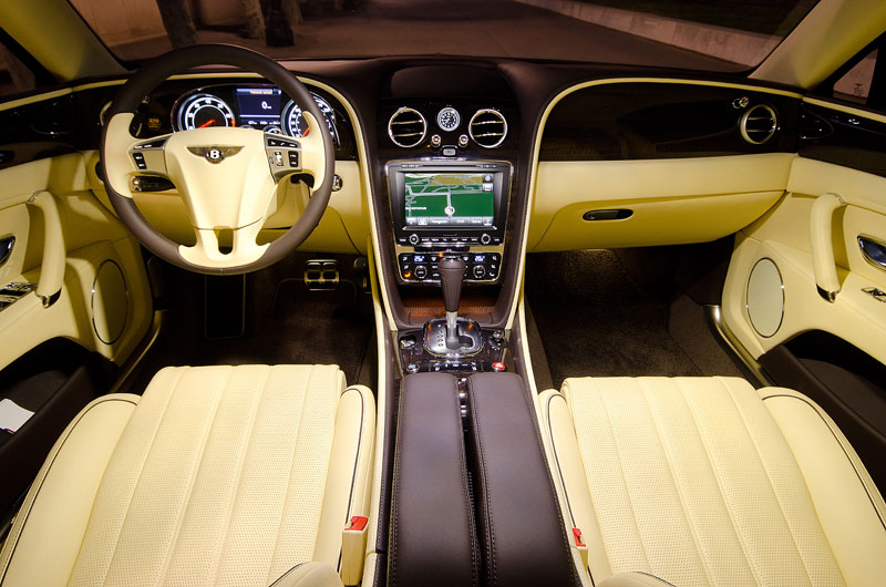 Bentley Flying Spur V8 - fotografia:www.luxury360.es